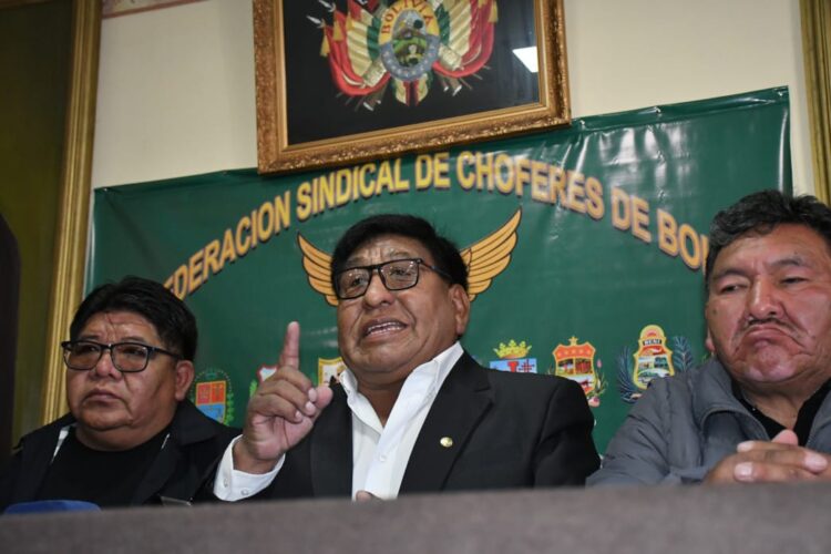 Lucio Gómez, secretario ejecutivo de la Confederación Sindical de Choferes de Bolivia
