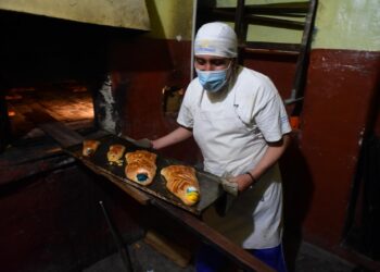 Un horno en el que se elabora pan. Foto: Archivo La Razón.