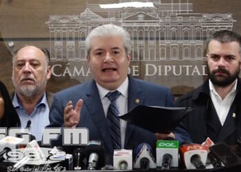 El jefe de bancada de CC en Diputados, Enrique Urquidi.