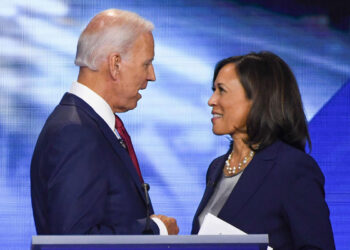 Kamala Harris junto al expresidente Joe Biden. Foto: Archivo AFP
