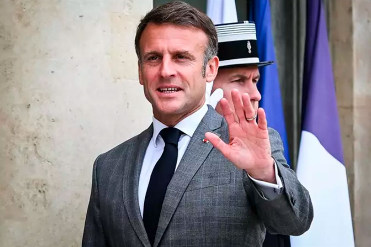 macron_paris.jpg