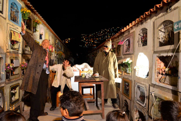 noche_cementerio.jpg