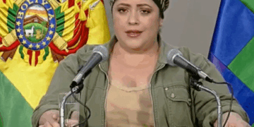 La ministra de la Presidencia invita a Evo Morales a dialogar.