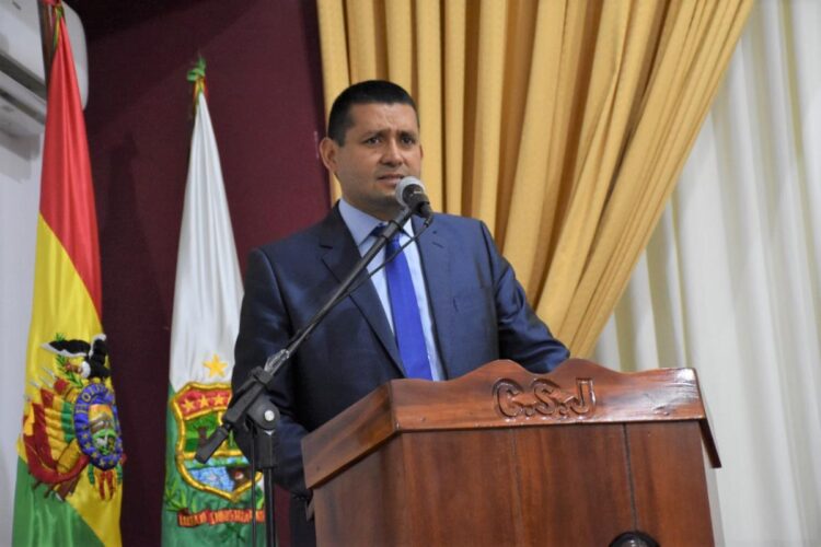 El magistrado prorrogado Yván Espada.