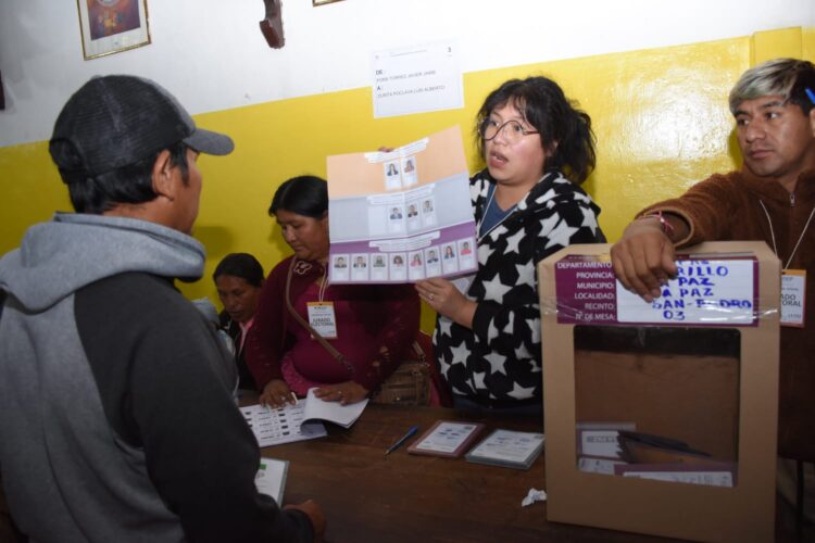 Una de las mesas instaladas en el penal de San Pedro. Foto: APG.