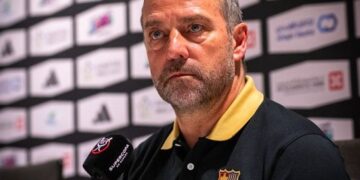 El entrenador de Barcelona, Hansi Flick, durante la rueda de prensa.