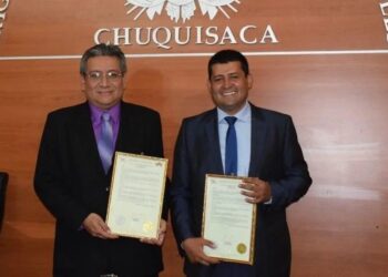Gonzalo Hurtado e Yván Espada, magistrados del TCP.