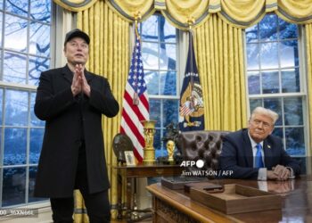 Musk en el salón oval con Trump