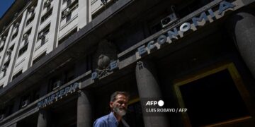 Buscan reducir el déficit