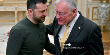 Zelenski se reunió con Keith Kellogg