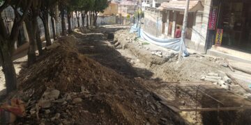 La obra en la calle Abdón Saavedra está inconclusa.