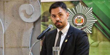 El ministro de Gobierno, Eduardo del Castillo, participa de un acto de esa cartera de Estado.