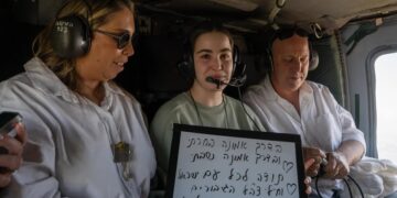 Una de las rehenes israelís liberadas