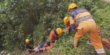 Los voluntarios del SAR-Caranavi rescataron a los heridos
