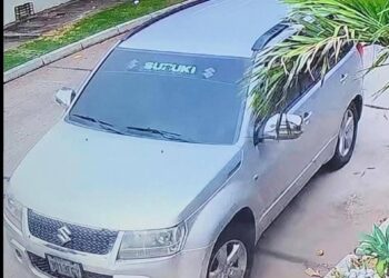El vehículo utilizado por los sicarios