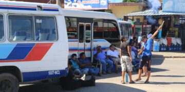 Los micreros cerraron varias vías