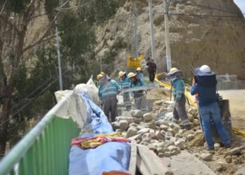 Parte de un talud cayó en el sector. Foto: AMUN.