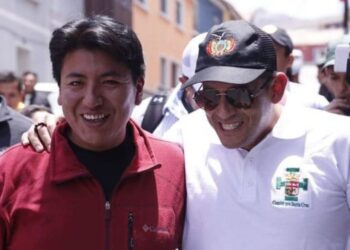 Luis Fernando Camacho y Marco Antonio Pumari. Foto: Archivo.