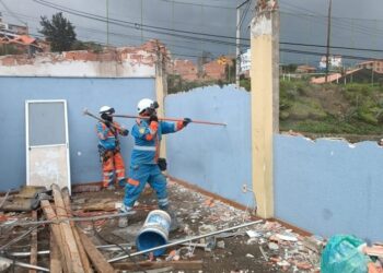 Equipos municipales hacen la intervención. Foto: GAEM.