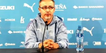 El entrenador de Bolívar, el argentino Flavio Robatto, este jueves en Ananta.