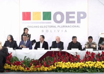 Invitados a la Cumbre por la Democracia