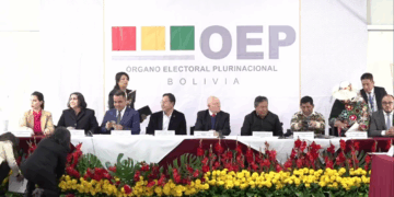 Invitados a la Cumbre por la Democracia