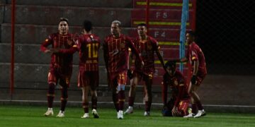 El festejo de los jugadores de Totora Real Oruro.