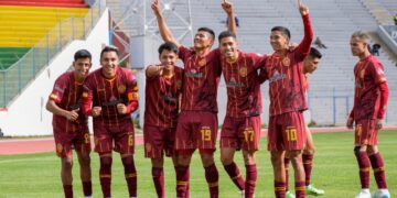 El festejo de los jugadores de Totora Real Oruro.