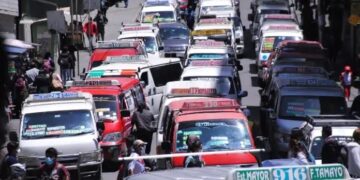 Líneas interciudad bajo observación de la ciudadanía paceña.