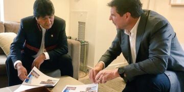 Evo Morales (izq.) y Marcelo Claure durante la reunión que sostuvieron este Martes en Nueva York. Foto: @evoespueblo