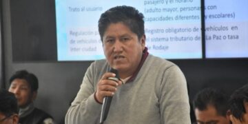 El dirigente de la Federación Urbana de Transporte, Isaac Nina.