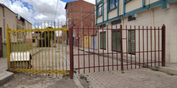 Aumenta el número de calles enrejadas en algunos distritos de El Alto.