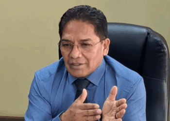 El viceministro Jorge Silva en rueda de prensa.
