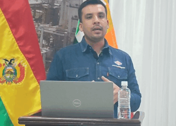 El vocero de YPFB, Misael Franco, se refiere a recientes acusaciones. Foto: Archivo.