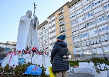 El Papa cumple 22 días hospitalizado