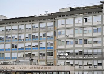 Francisco lleva tres semanas hospitalizado