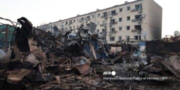 Varios edificios fueron alcanzados por las bombas
