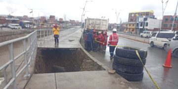 Sifonamiento en la avenida Costanea de El Alto.