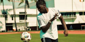 Pogba en un entrenamiento particular