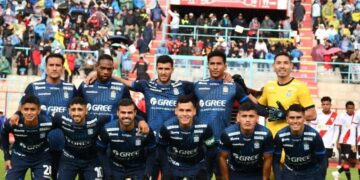 La formación de Blooming que jugó este domingo en el Titán, de El Alto.