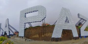 La Alcaldía realizó el colocado de un letrero en un lugar propenso a deslizamientos.