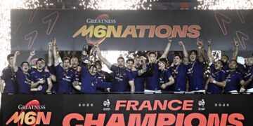 Los 'Bleus' festejan su consagración en el Seis Naciones.