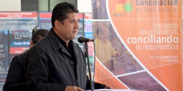 El magistrado del TSJ, Carlos Ortega, participa de la socialización de este mecanismo.