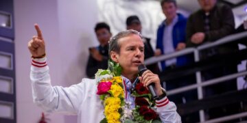 El expresidente y precandidato Jorge Tuto Quiroga, en un acto de su alianza política.