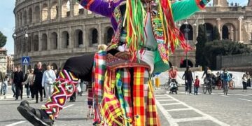 Los residentes bolivianos promocionaron danzas bolivianas