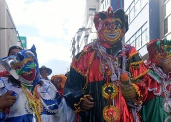 Dos delincuentes aprovecharon el carnaval