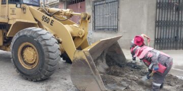 En El Alto suspenden trabajos rutinarios por falta de diésel.