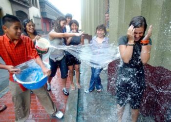 Los juegos de agua en Carnaval.