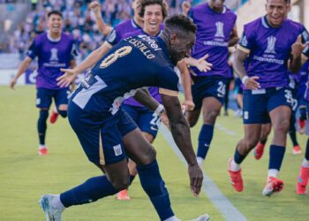 Castillo celebra el gol del triunfo de Alianza Lima en Iquique.
