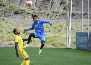Enorme salto de Dorny Romero en Ananta en el amistoso ante ABB